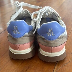 Madewell size 6 sneakers